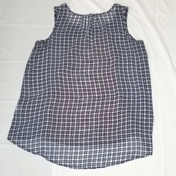 Red Camel Sheer Patterned Top - Picture 3 of 4